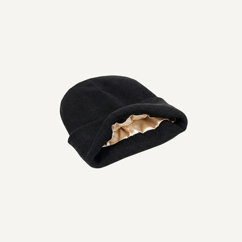 Gorro con forro de satén